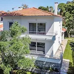 - Private Pool Villa Cascais