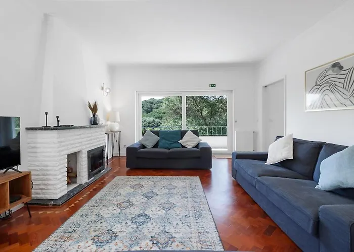 - Private Pool * Cascais