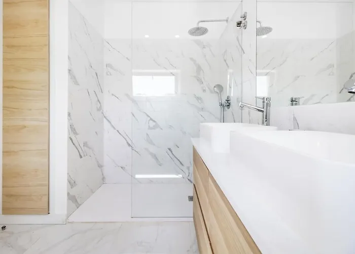 - Private Pool Cascais