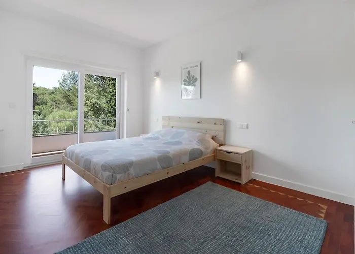 - Private Pool * Cascais