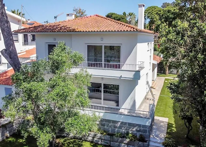 - Private Pool Villa Cascais